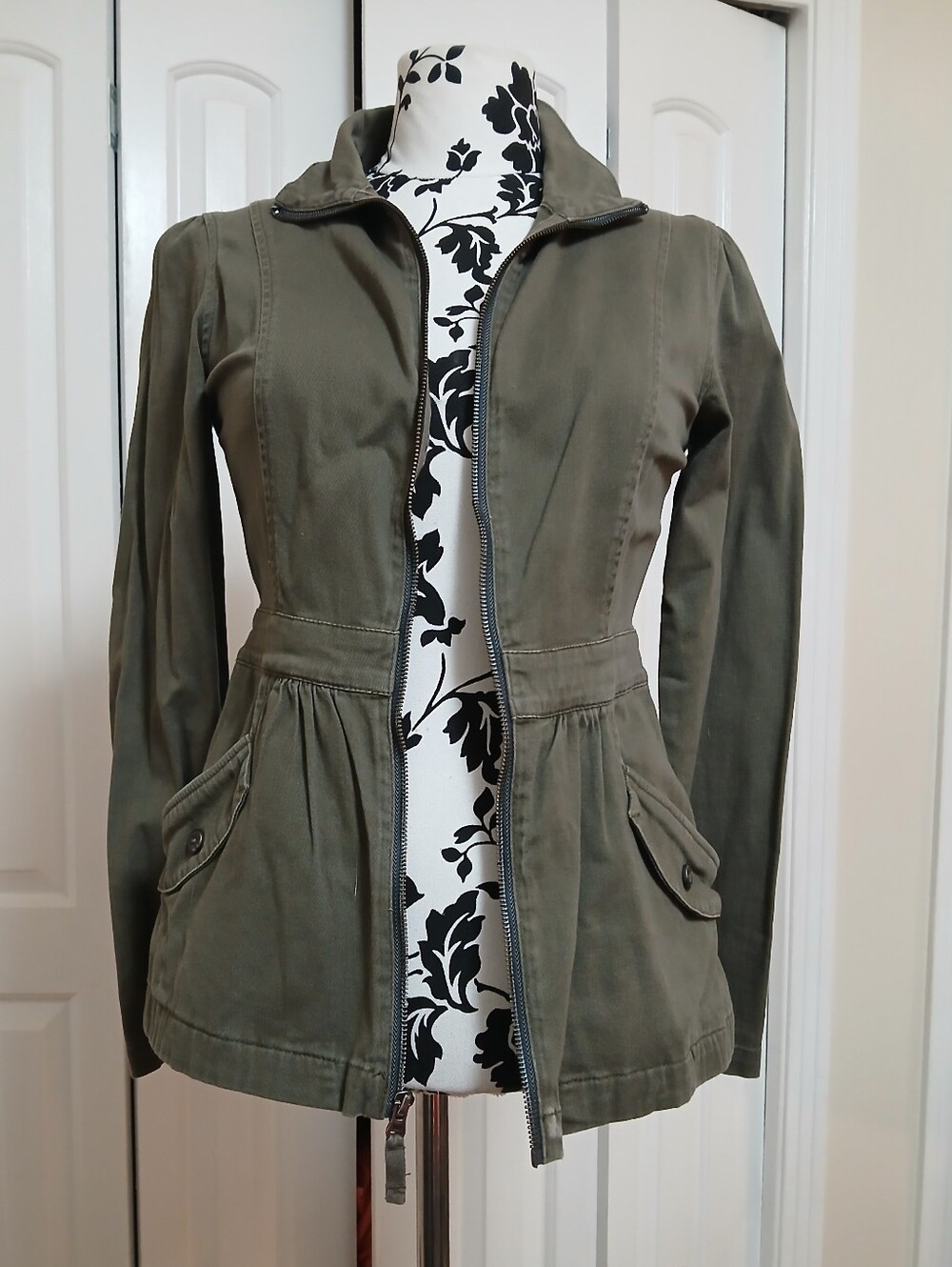 Lucy Olive Green Zip-Front Utility Jacket